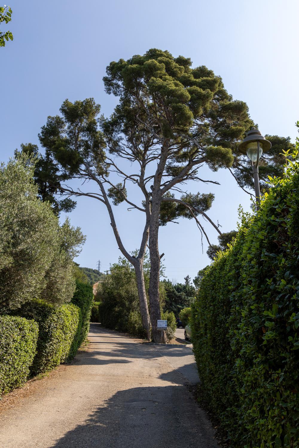 The Originals City, Hotel Cote Sud, Marseille Est Allauch Exterior photo