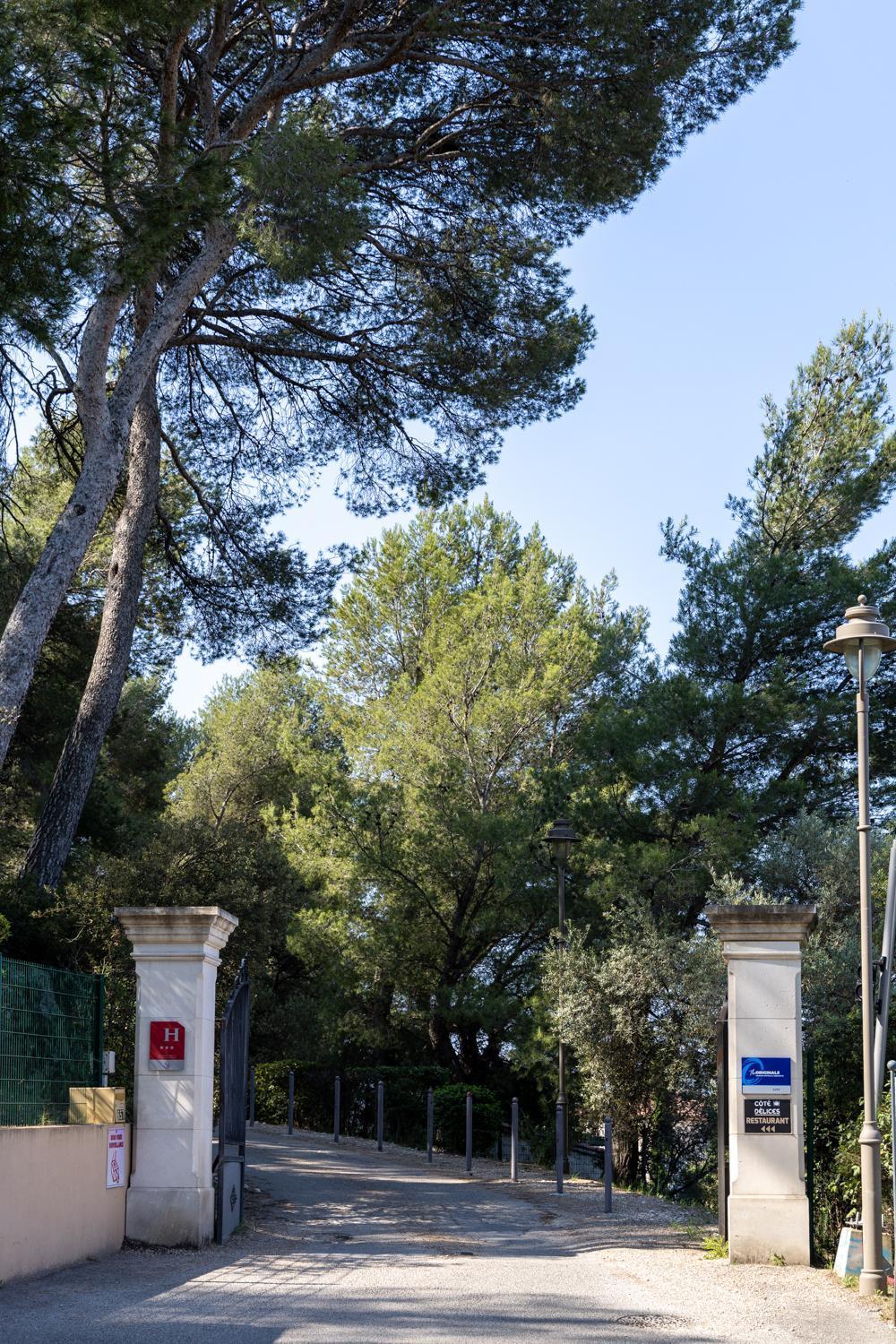 The Originals City, Hotel Cote Sud, Marseille Est Allauch Exterior photo